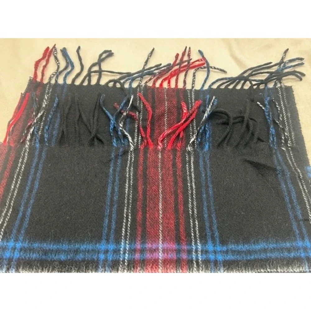 Club Room Mens Blue & Red 100% Cashmere Plaid Scarf Soft Warm Fringe 64 x 12 NWT